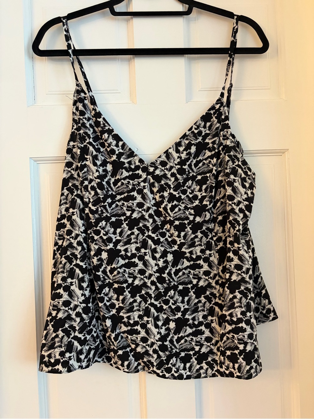 Madewell Black & White Crepe Floral Print Spaghetti Strap Women’s Top